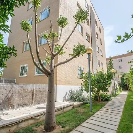 Apartment En Complejo Residencial, Con Piscina.