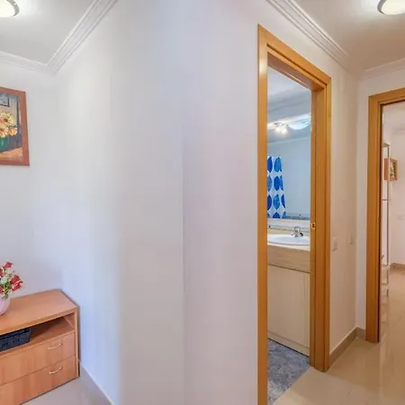 En Complejo Residencial, Con Piscina. Salou