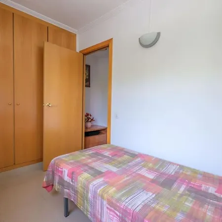 Apartment En Complejo Residencial, Con Piscina. *