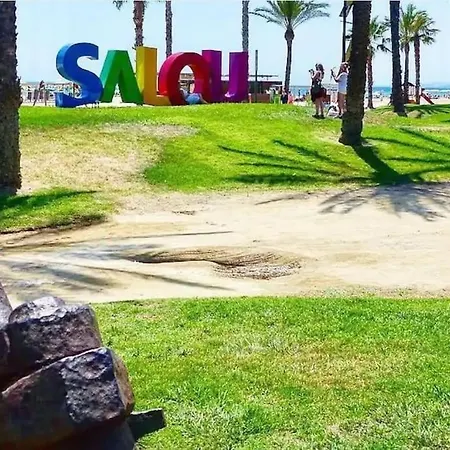 En Complejo Residencial, Con Piscina. Salou