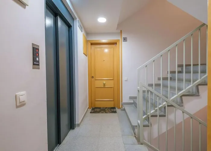 En Complejo Residencial, Con Piscina. * Salou