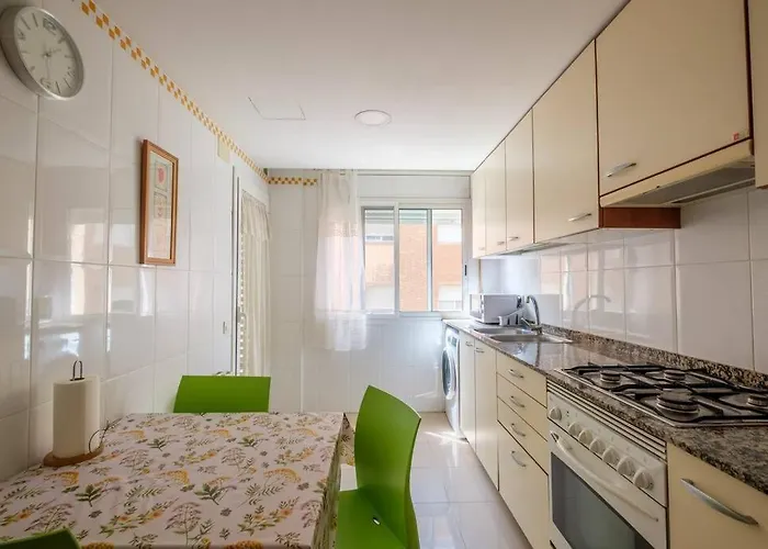 Apartman En Complejo Residencial, Con Piscina.