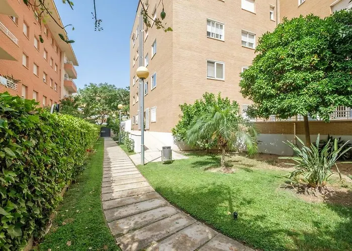 En Complejo Residencial, Con Piscina. *